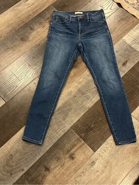 Madewell roadtripper size 29 Women's Dark Blue Slim Jeans